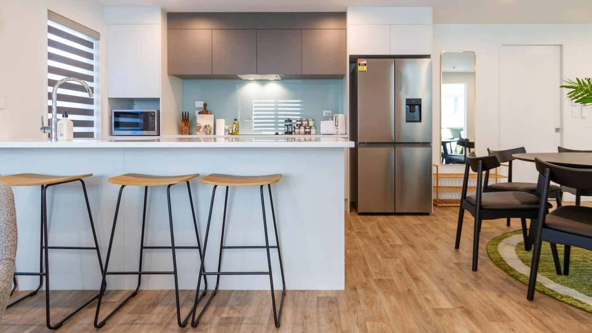 Park And Stay 4Br Townhouse Near Avon River Christchurch Apartment